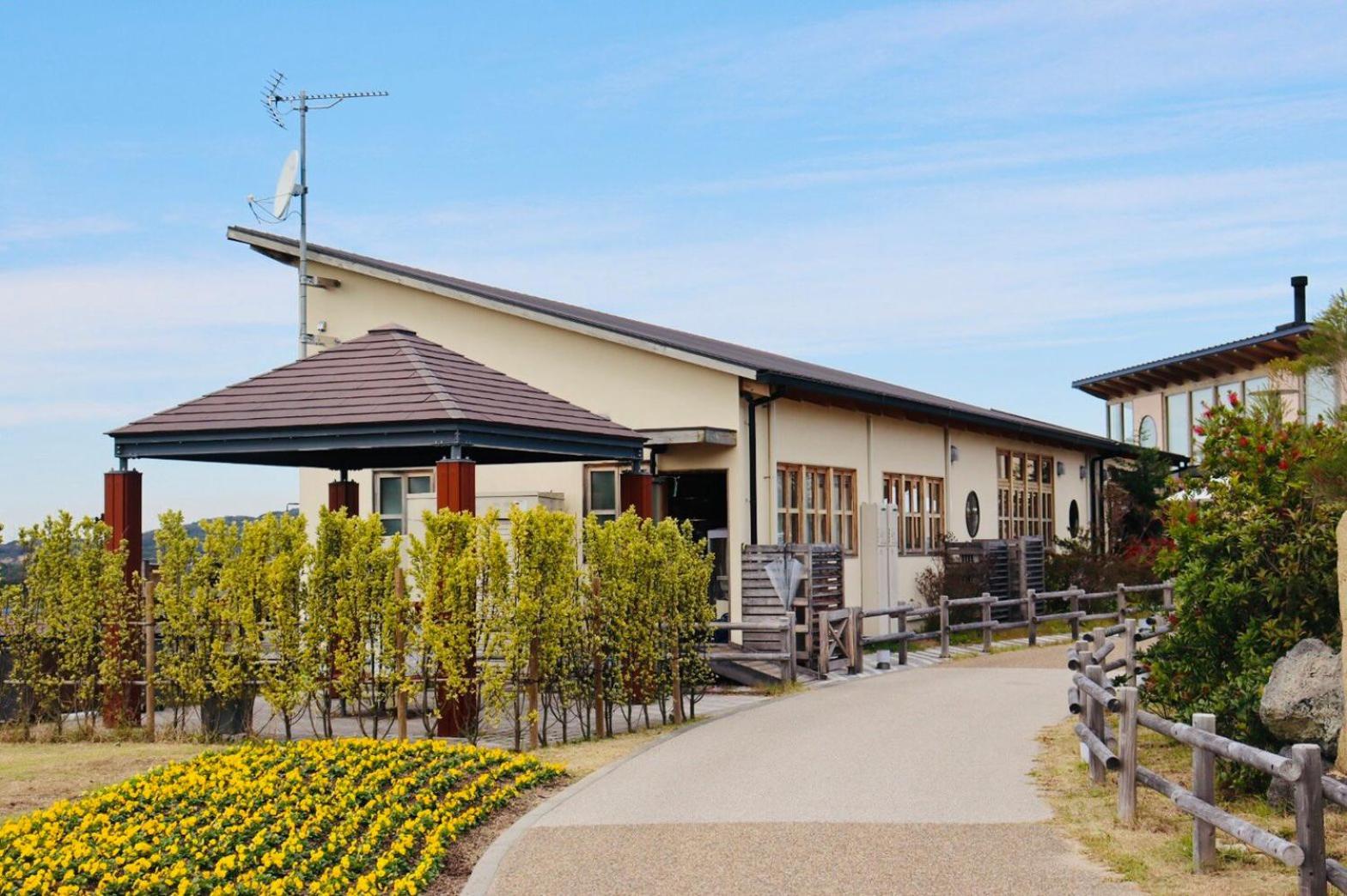 Hotel Grand Chariot Hokutoshichisei 135° à Awaji Extérieur photo