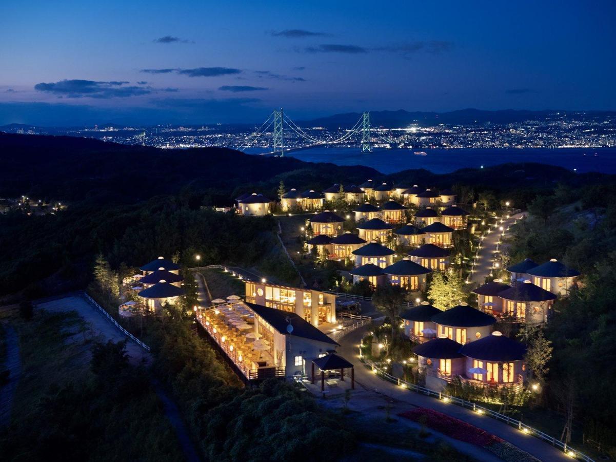 Hotel Grand Chariot Hokutoshichisei 135° à Awaji Extérieur photo