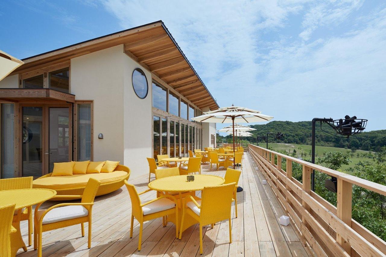 Hotel Grand Chariot Hokutoshichisei 135° à Awaji Extérieur photo